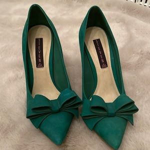 Steven By Steve Madden Ravesh Suede Bow Pumps 8.5